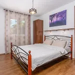 4 Bedroom Pet Friendly In 펜션