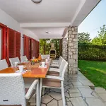 4 Bedroom Pet Friendly In 펜션 말린스카