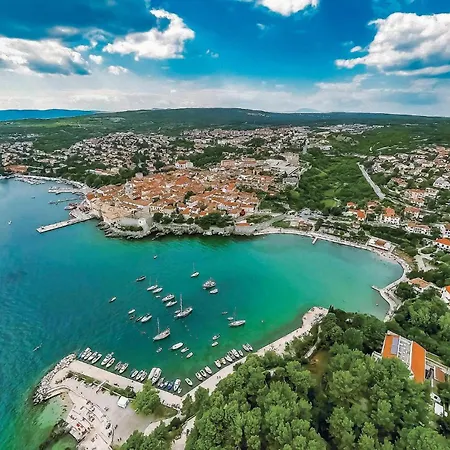 4 Bedroom Pet Friendly In Malinska