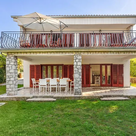 Awesome In With Kitchen Holiday home Malinska