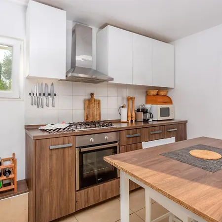 Awesome In With Kitchen Holiday home *