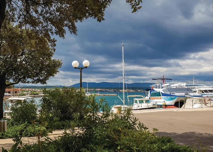 Feriehus 4 Bedroom Pet Friendly In Malinska